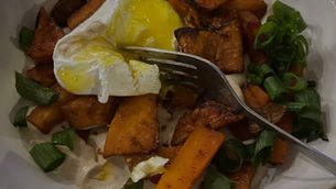 Carrots & sweet potatoes with yogurt sauce