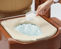 自動ラップ式トイレ 安寿 家具調トイレセレクトR 自動ラップノーマルタイプ 家具調トイレセレクトR自動ラップはねあげ | 【安寿】の介護用品