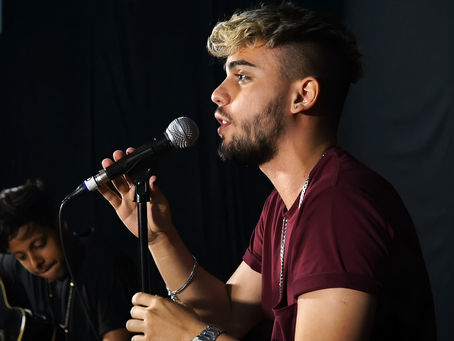 Austin Rossi “Canto lo que siento, lo que vivo…”