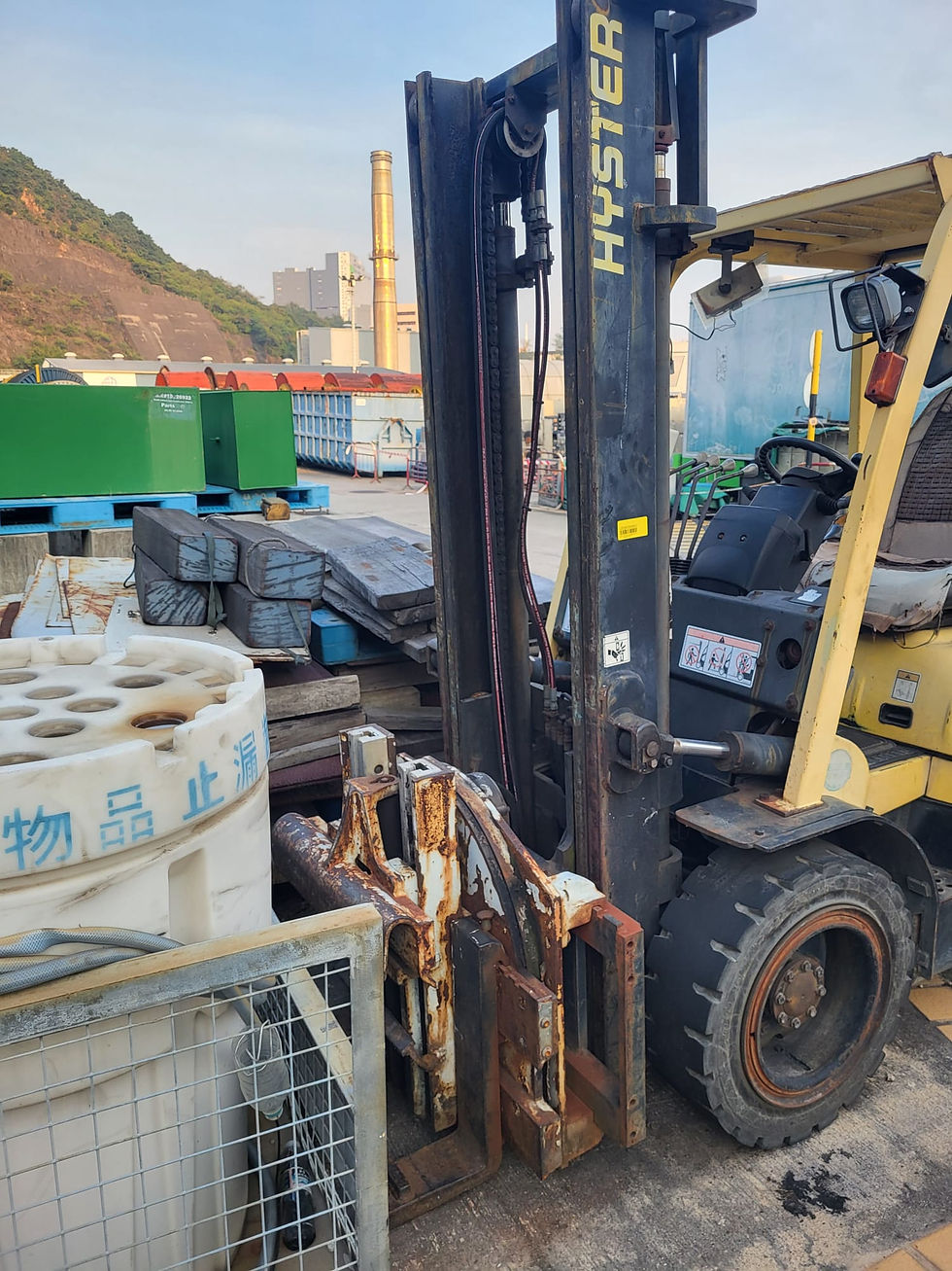 Hyster 3.5ton Diesel Forklift with Rotator clamp_2