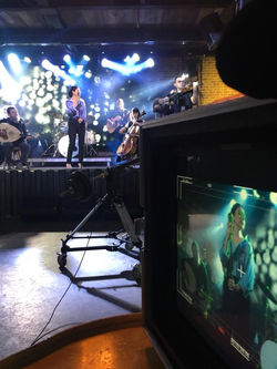 33020527_1895483393804618_19634639273669