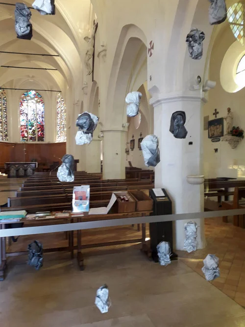 accrochages institutionnels-Catherine Gillet