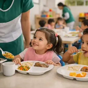 ¿Las guarderías IMSS incluyen alimentos cada día?