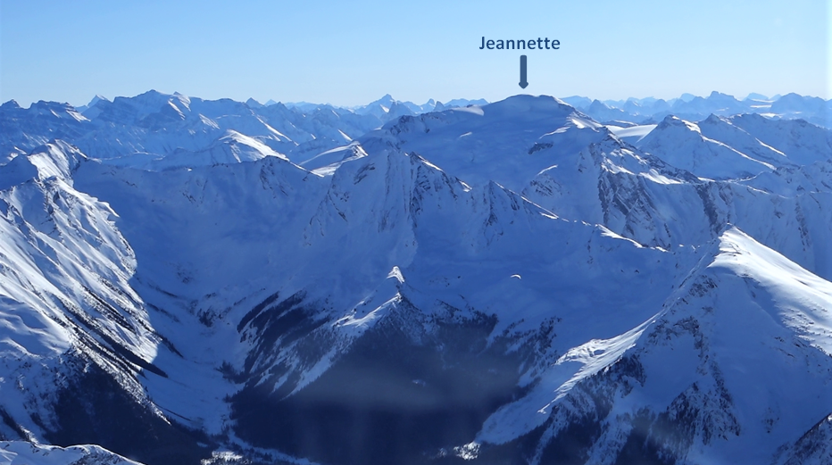 Jeannette Peak 3,089m / 10,135ft. Located 45km SW of Jasper & 45km SE of Valemount, in the Selwyn Range of the Canadian Rockies – just outside Mount Robson Provincial Park