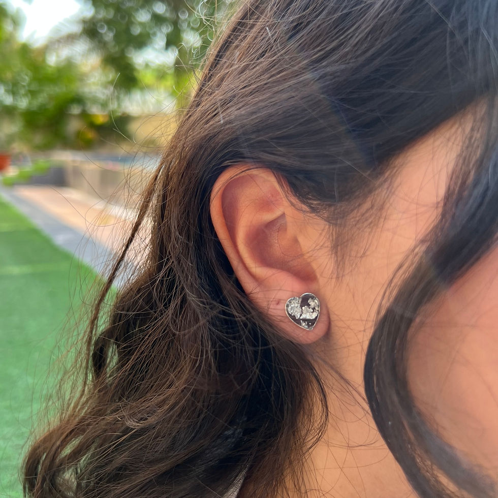 Thumbnail: Silver heart earrings