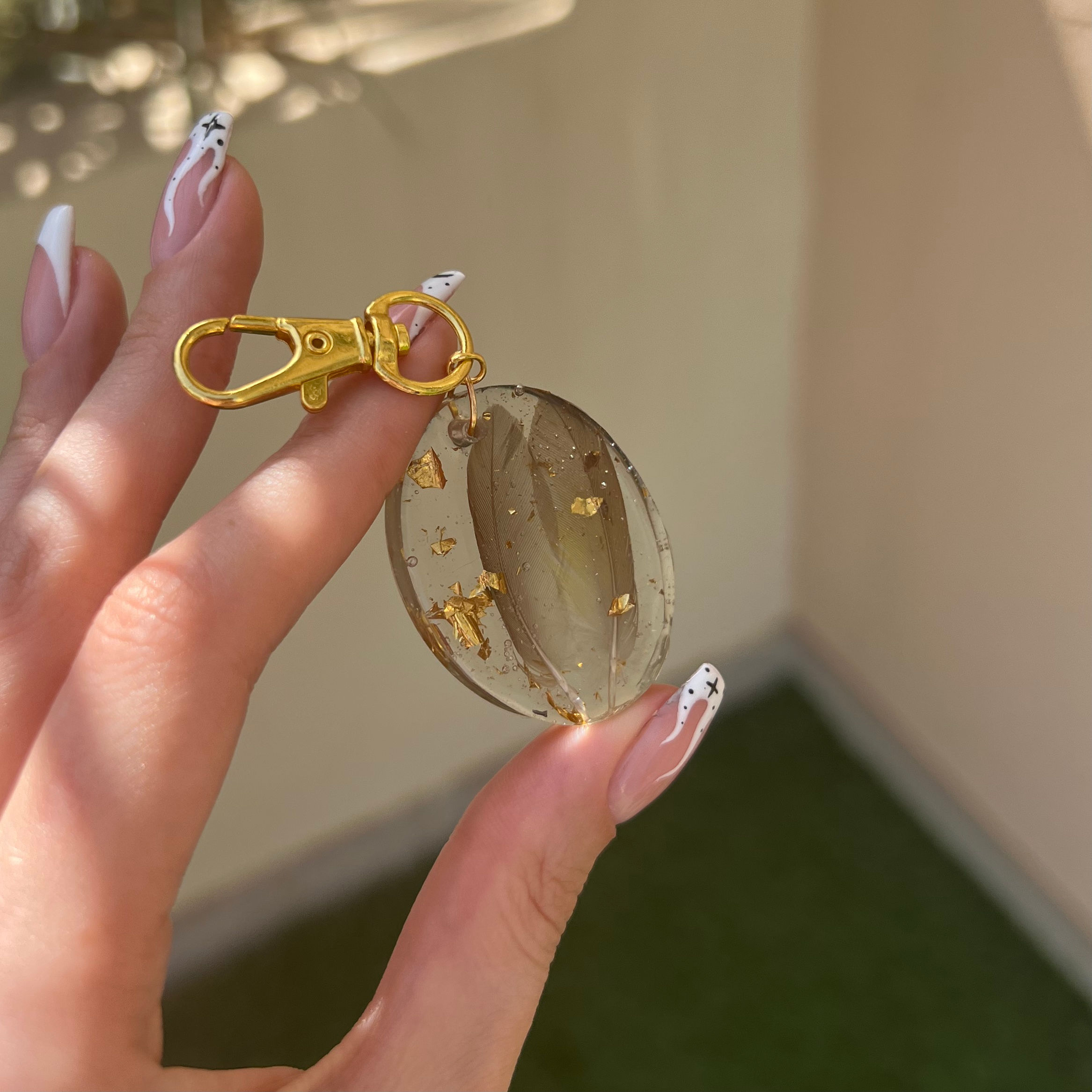 Flower oval keychain