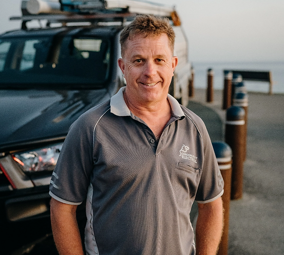 Gordon Knott-8_2x.png