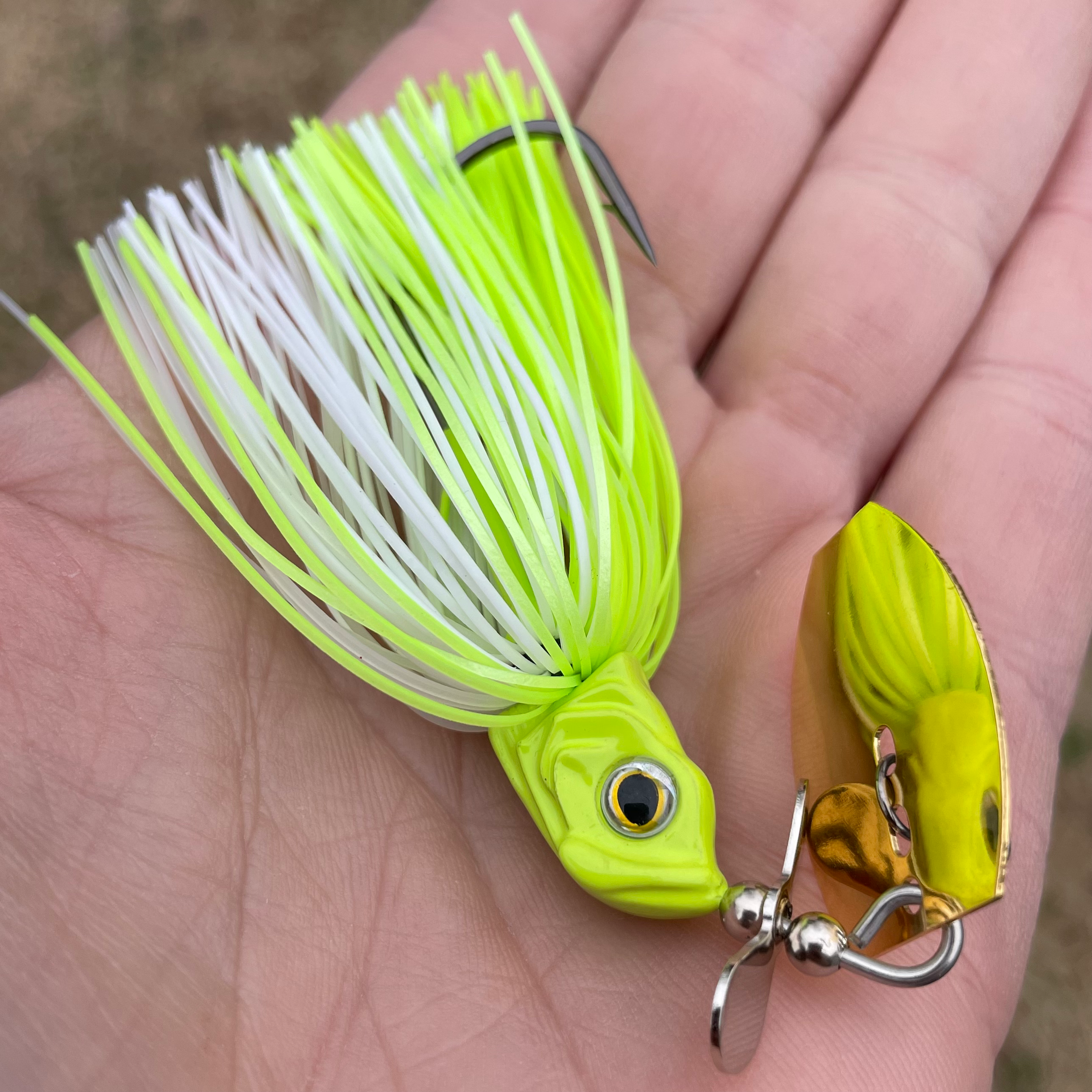 White & Chartreuse (Battle Blade)