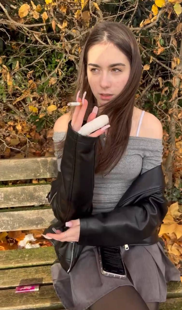 Park Bench Conversations: A Relaxed Smoke Break