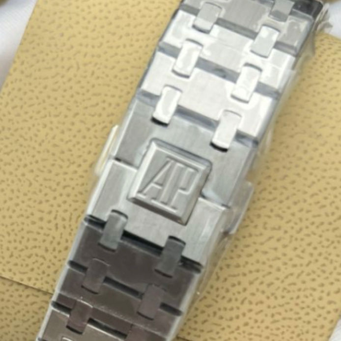 Миниатюра: Audemars Piguet Royal Oak (код 147)