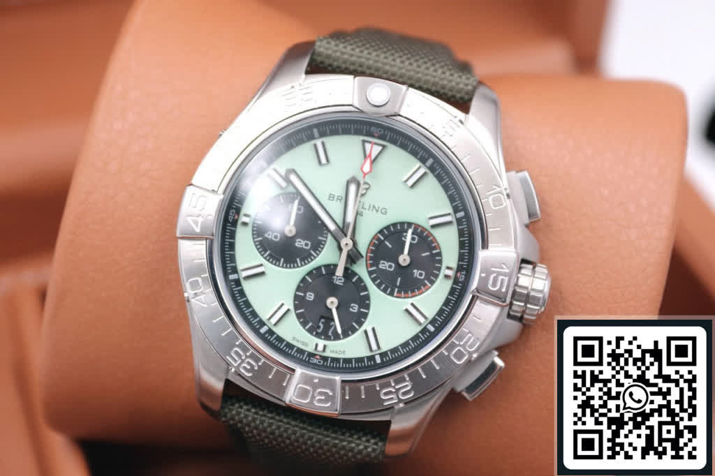 Breitling Avenger B01 Chronograph 44 (код 1371)