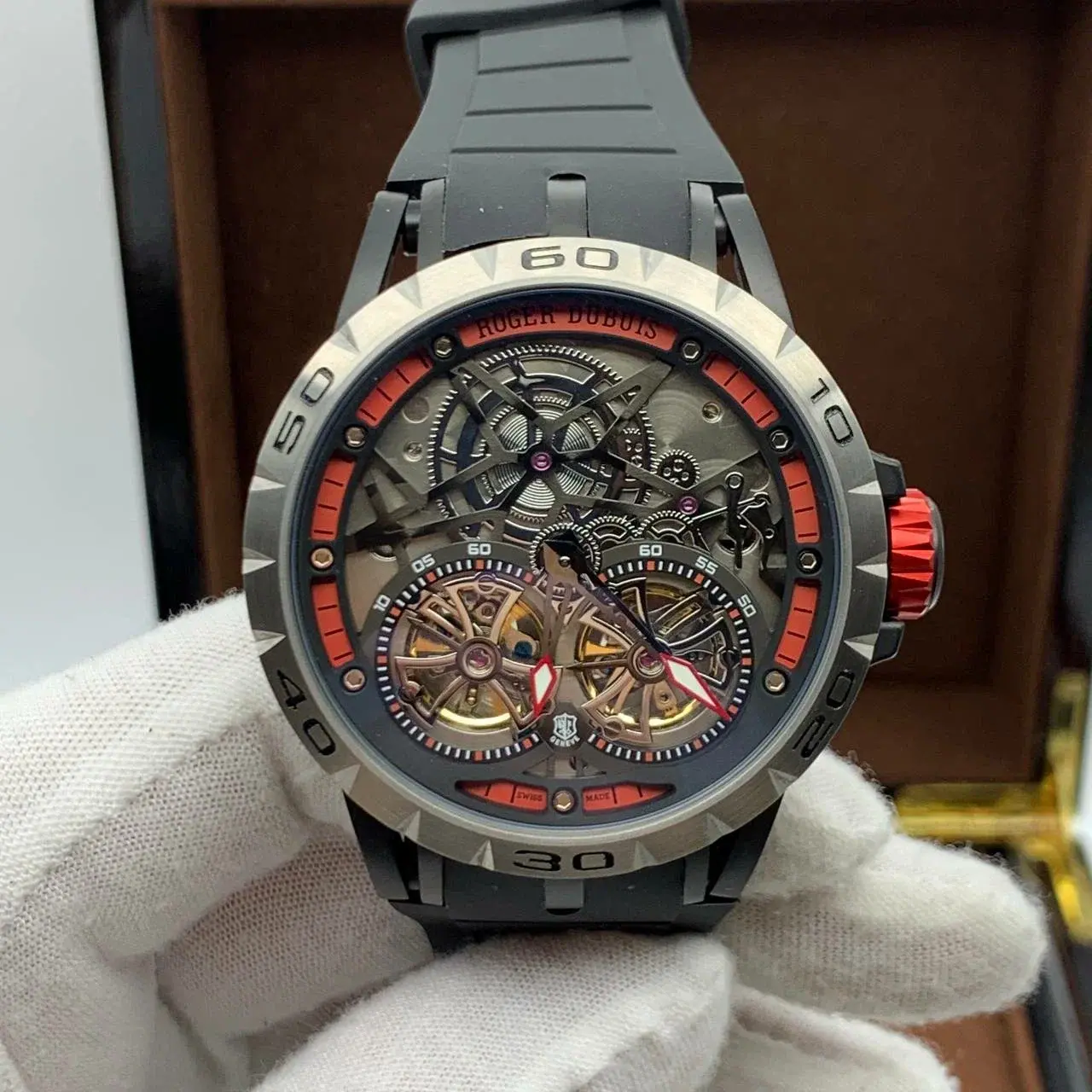 Roger Dubuis EasyDiver (код 016-03)