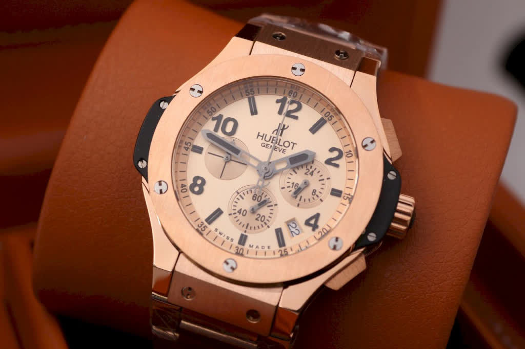 HUBLOT Big Bang Chronograph (820)