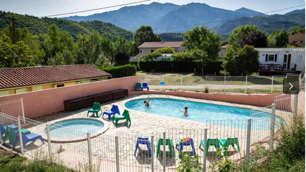 Swimming pool Le Rotja