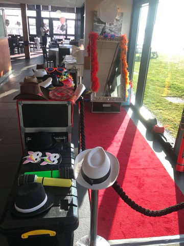 The Magic Selfie Mirror Booth is a great alternative to the traditional photobooths. Perect for weddings, birthday parties and corporate events.