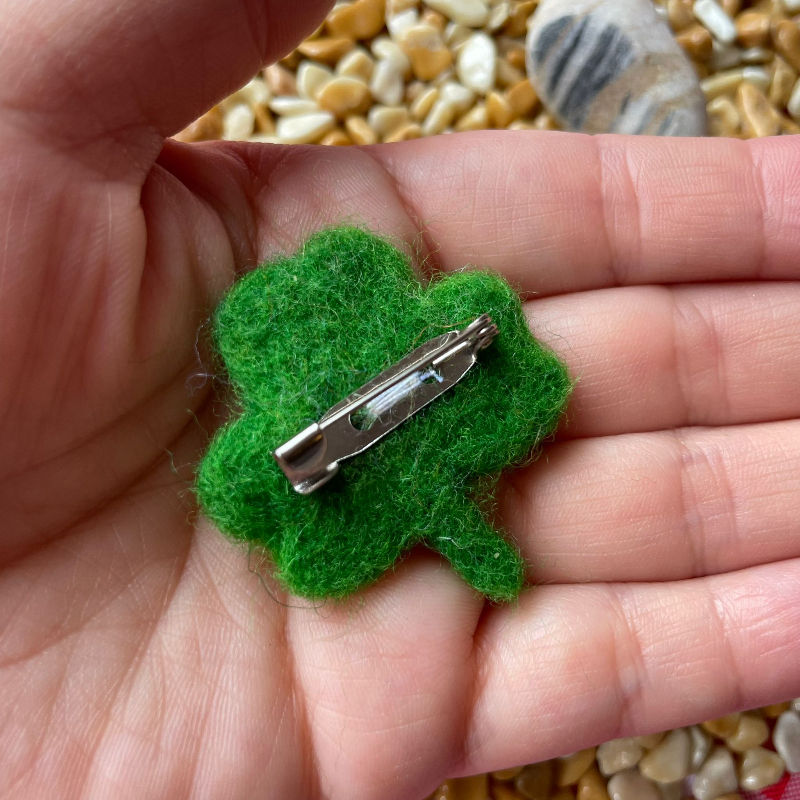 Miniature : Broche Trèfle vert