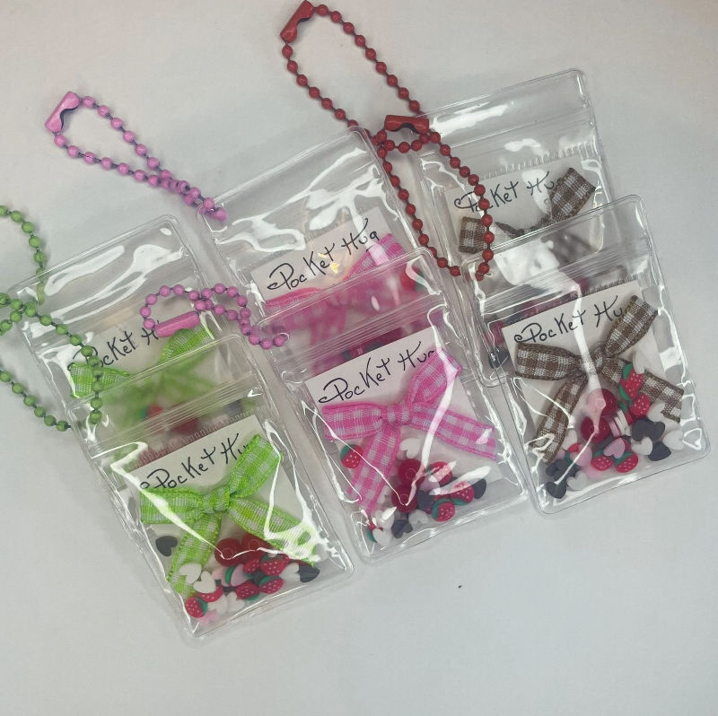 Miniature : Pocket Hug - Le Câlin de Poche vichy & gourmand