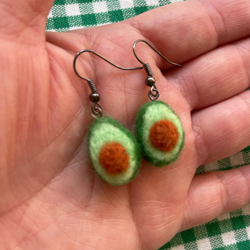 Miniature : Avocat boucles d'oreilles laine feutrée