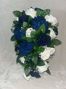 Moody wedding decor
Jewel tone wedding decor
Navy, white, silver wedding decor
Moody wedding bouquet
Navy, white, silver bouquet
Jewel tone boouquet
Moody bouquet
Moody wedding
Navy, white, silver bouquet