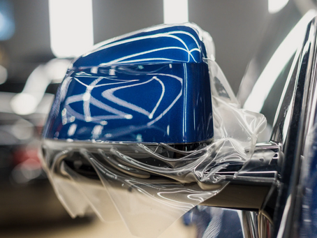 Powłoka ceramiczna vs folia PPF – co lepiej chroni Twój lakier?