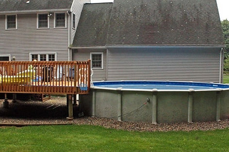 Pool in Back of House.jpeg