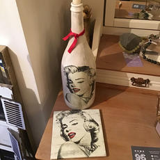 Marilyn Monroe Candlestick Set