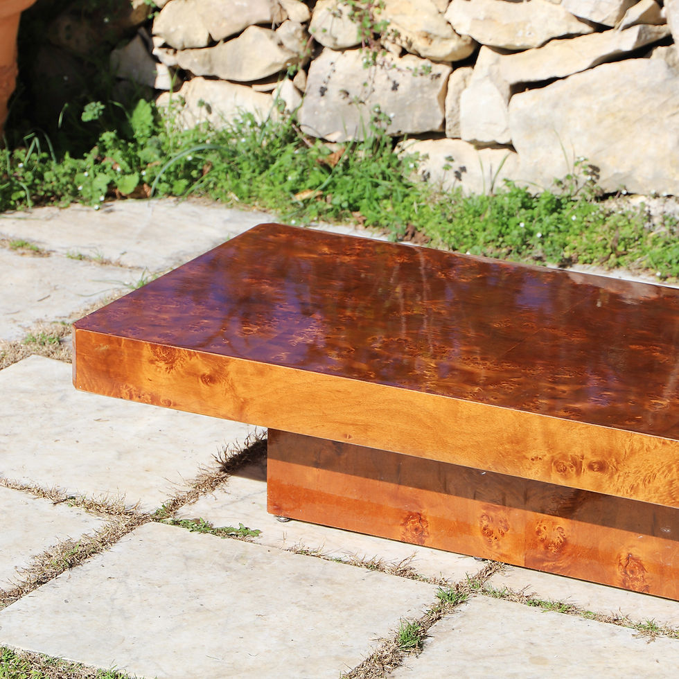 Miniature : Table basse en loupe d’orme 1970 