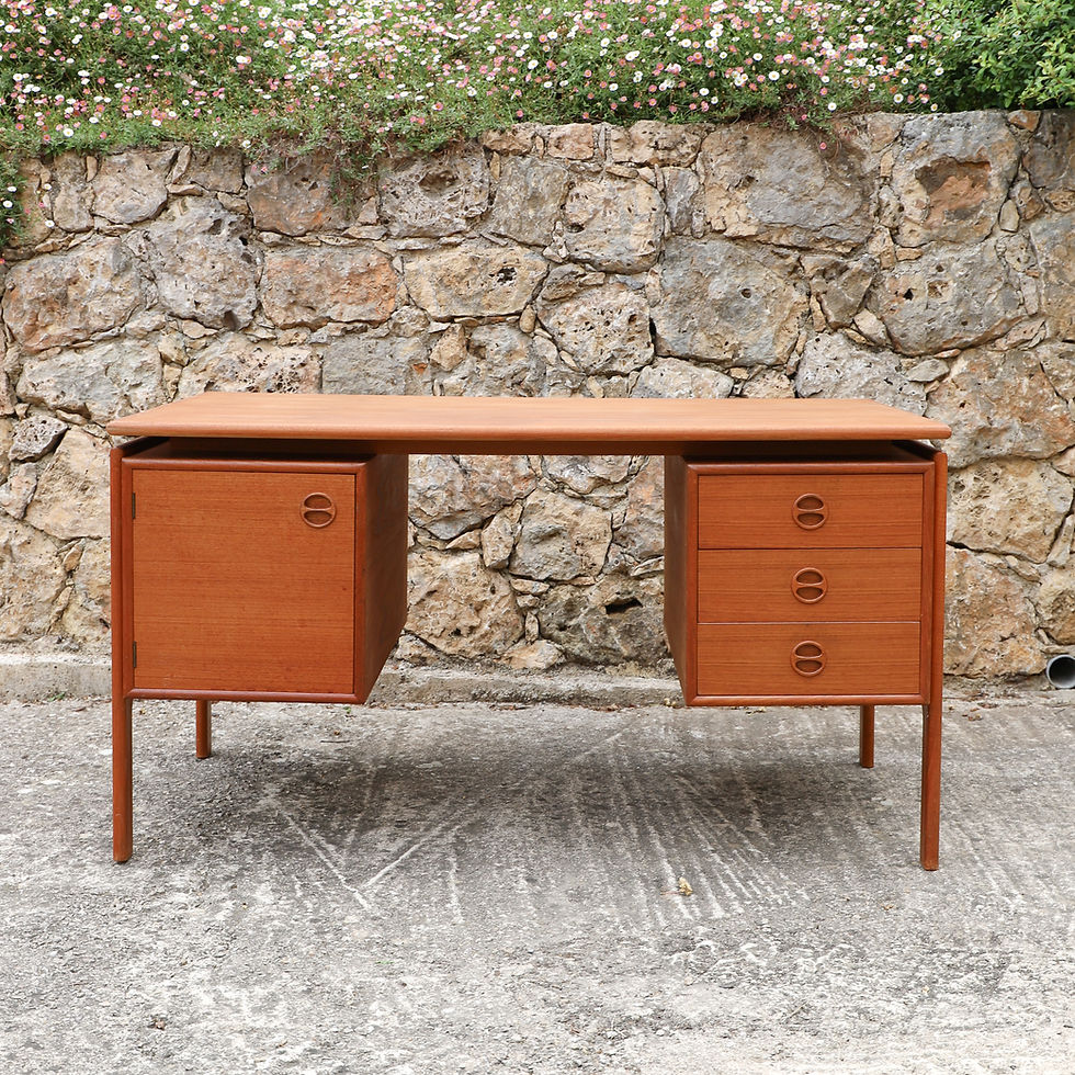 Miniature : Bureau en teck par Arne Vodder pour G.V Møbler 1960