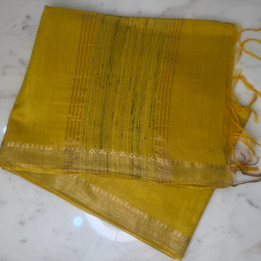 Yellow Pure Munga Silk Saree Flat Lay Pallu Detailing