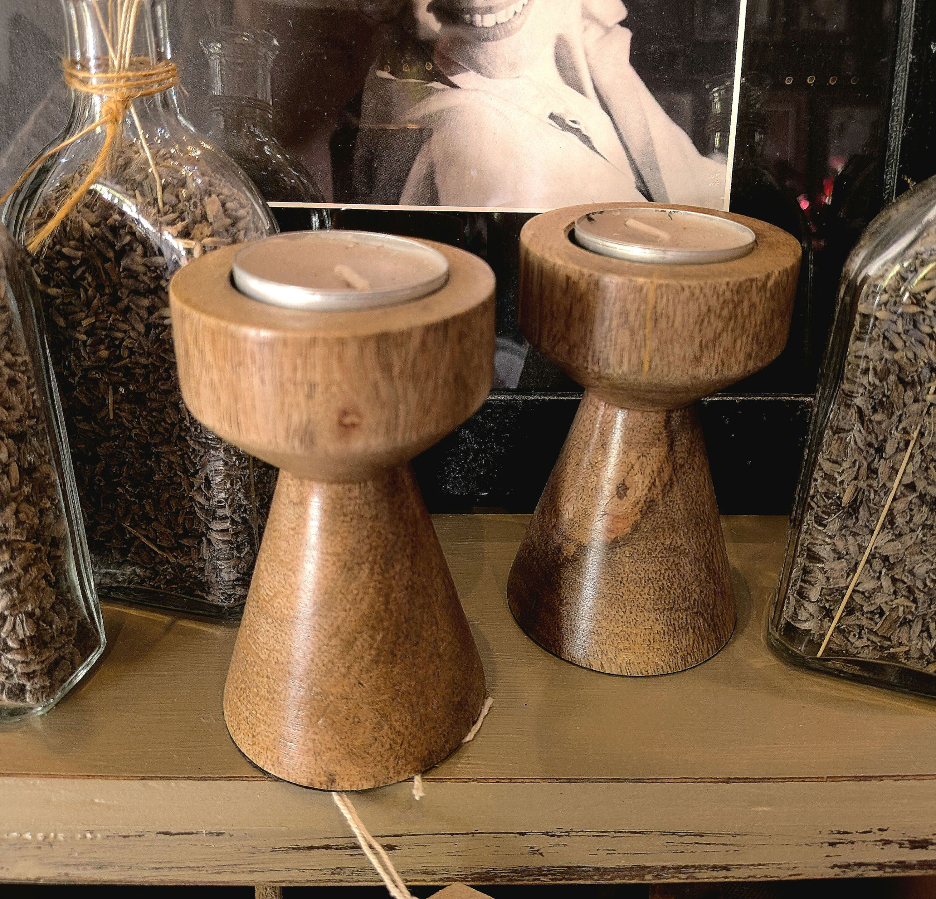 Small wooden tea light holder 