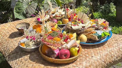 Bali offerings Sodaan