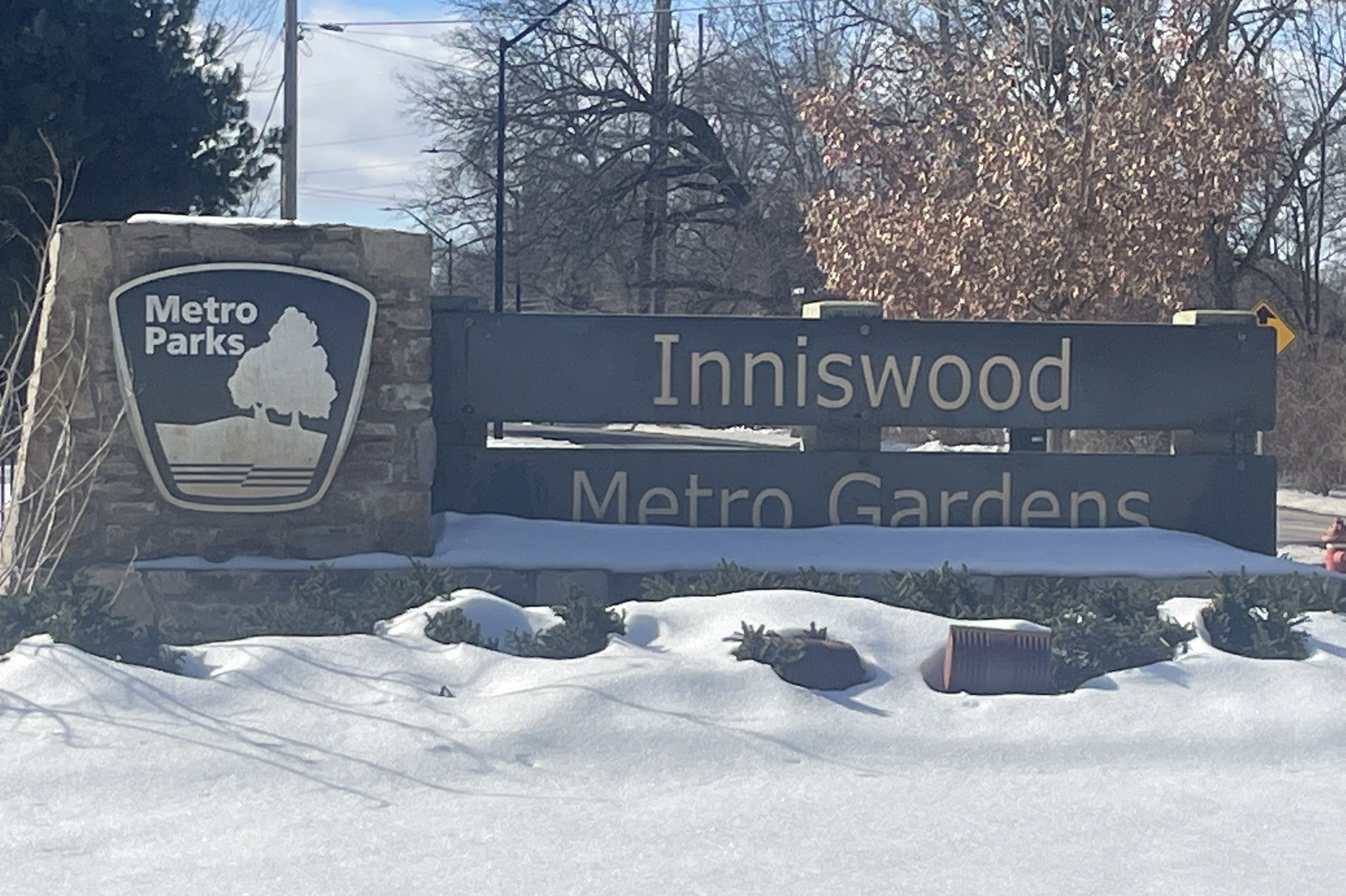 Inniswoods Metro Garden Westerville Ohio — organic pollen and drift near homes