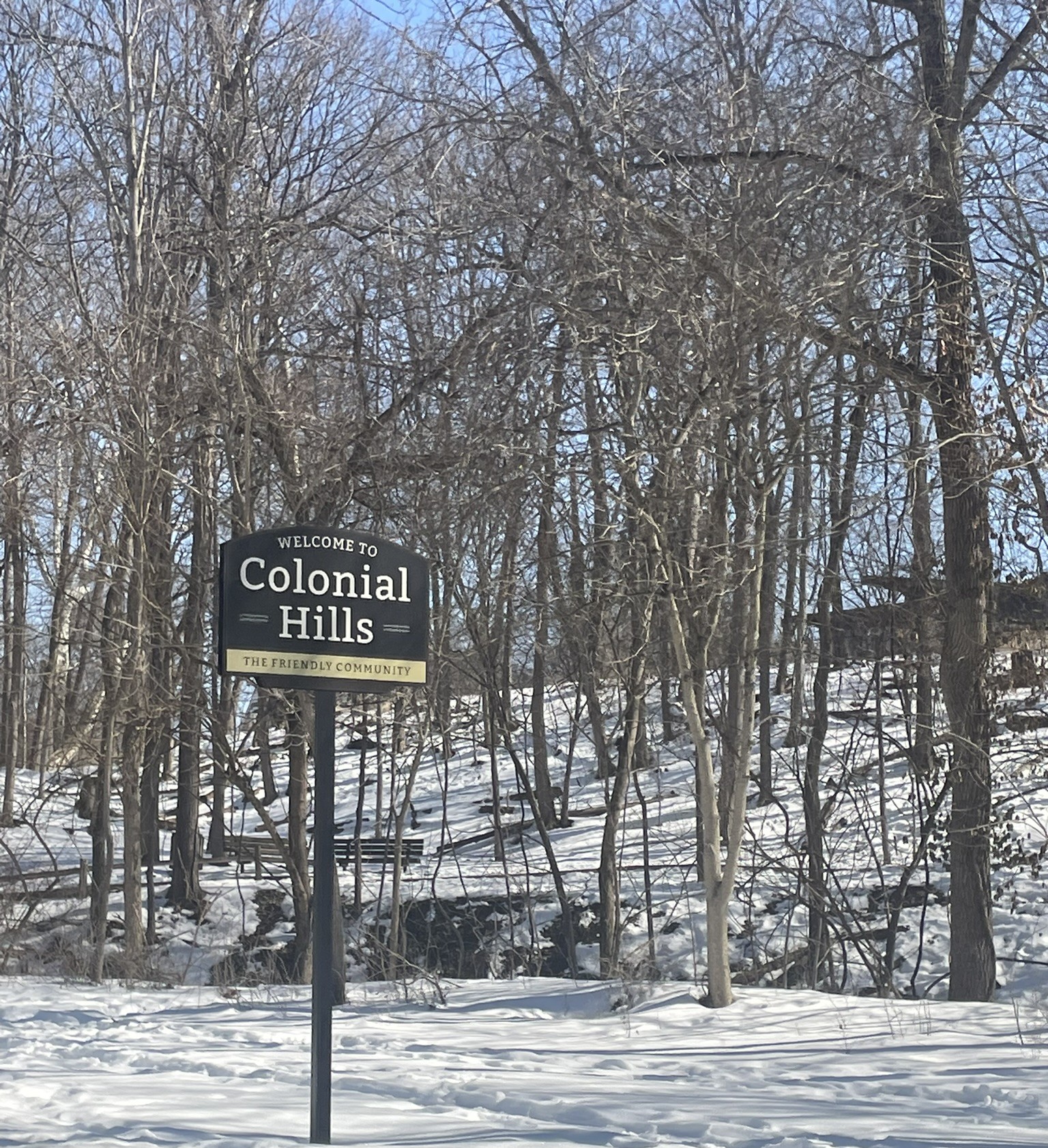 Colonial Hills Worthington Ohio — post-war two-story colonial homes multi-level HVAC