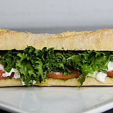 Full - Lettuce / Pesto / Tomatoes / Burrata