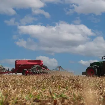 Sojicultores da Região I da Bahia iniciam plantio regular do grão.