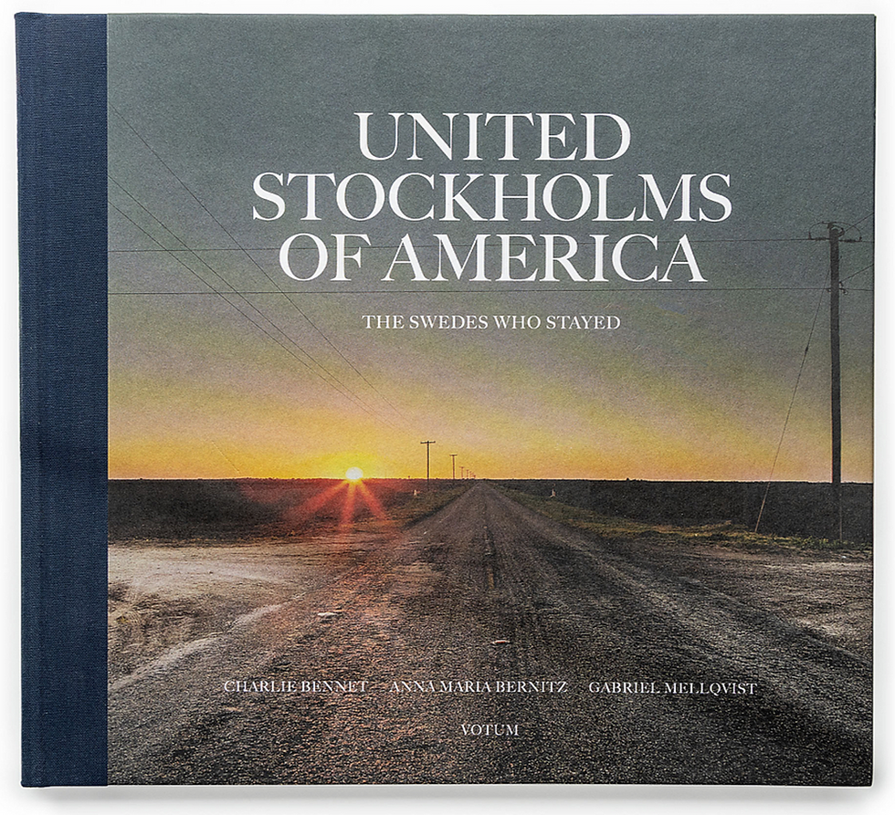 Green cover of the English edition of United Stockholms of America, featuring a rural American landscape at sunset.