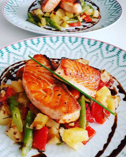 SalmÃ£o_grelhado_e_legumes