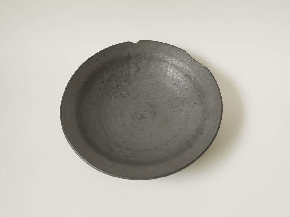 Thumbnail: Wide- Rimmed Deep Plate