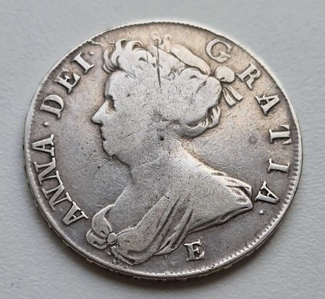 ANNE 1708 HALF CROWN. EDINBURGH MINT. RARE VARIETY. SEPTIMO