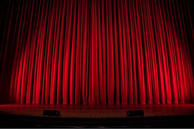 curtain 3.jpg