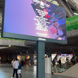 Estacion de oriente pantalla totem