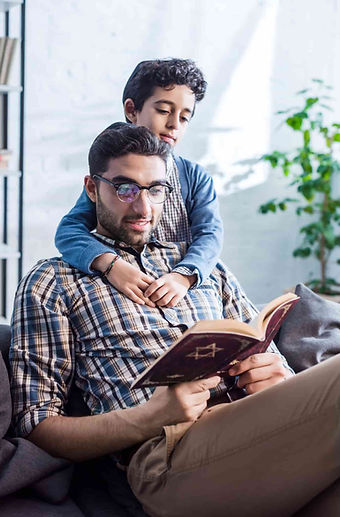 Frum Father son Jewish learning together