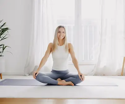 Monkey Yoga Lisa Yoga und Pilates Online Membership