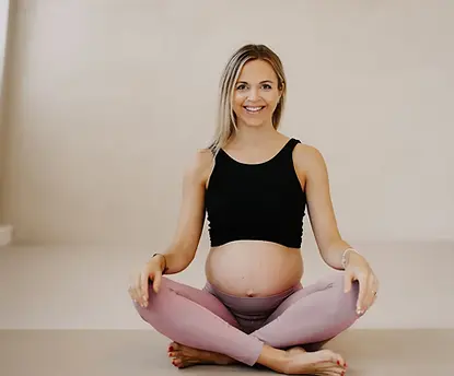 Monkey Yoga für Schwangere mit Lisa Kauff Onlinekurs Schwangerschaftsyoga