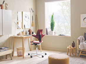 HAG Capisco shown in working from home environment