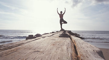 Yoga près de l'océan