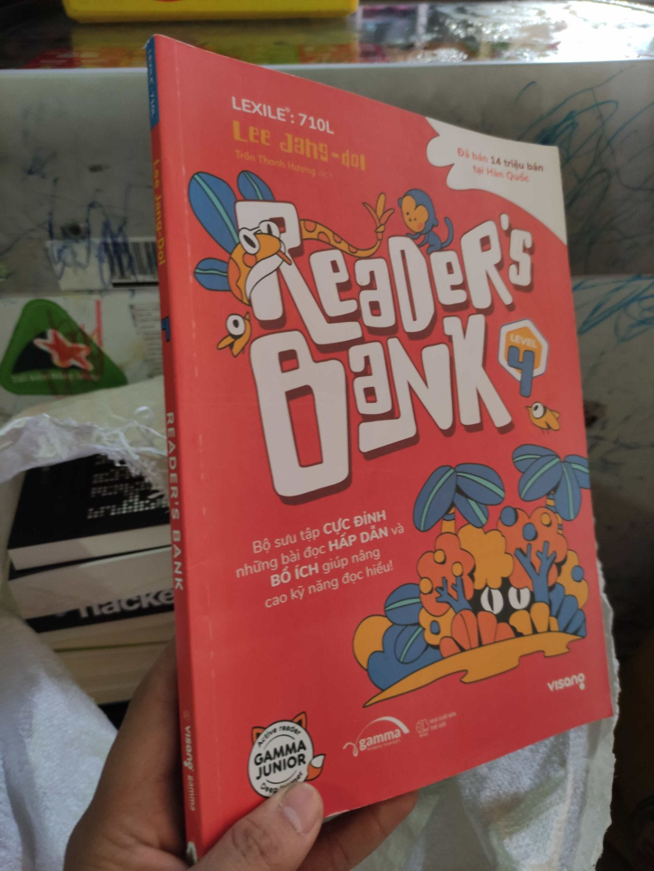 Reader's Bank level 4