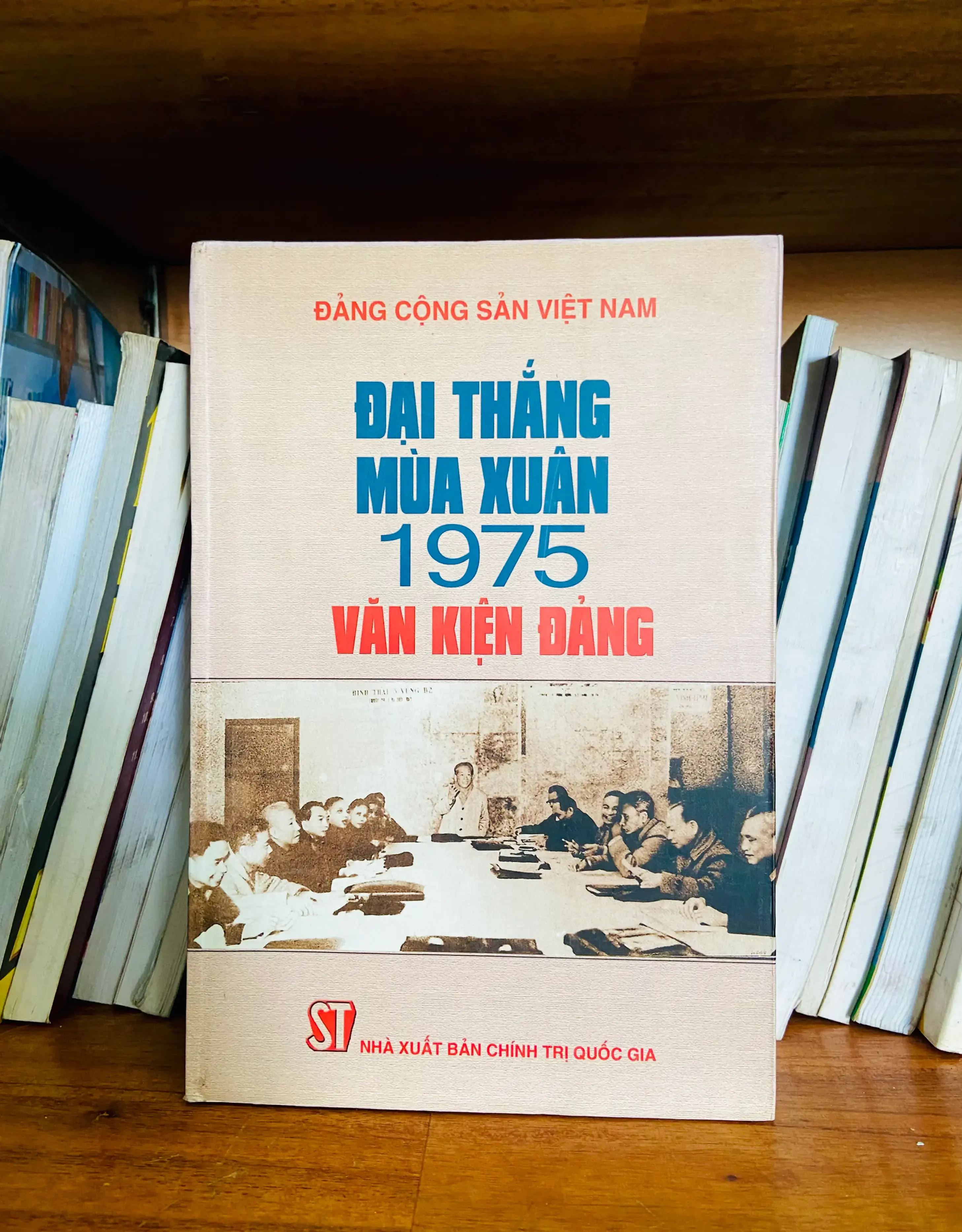 Đại thắng mùa Xuân 1975 Văn Kiện Đảng