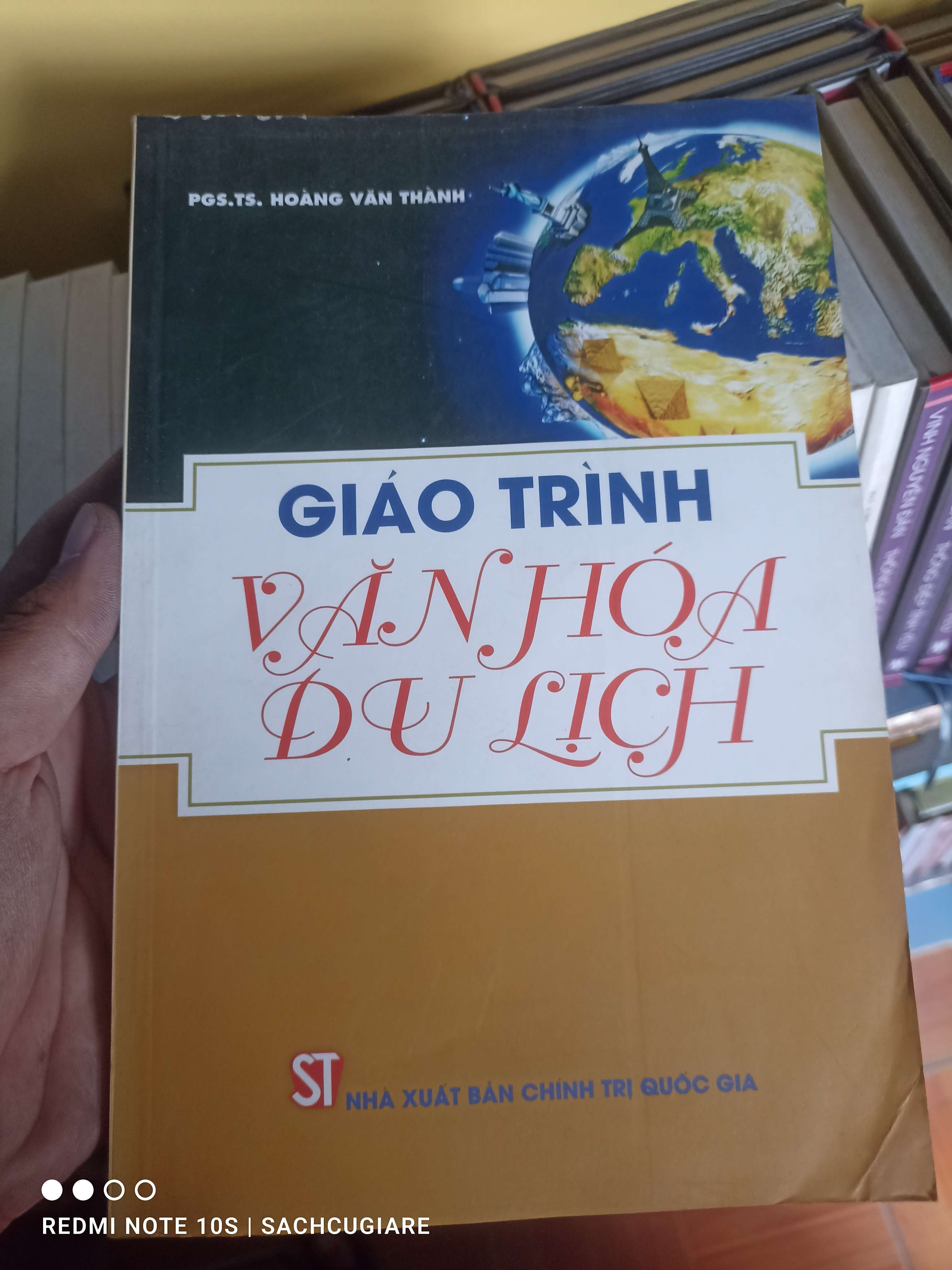 Giáo trình Văn hóa Du lịch - Hoàng Văn Thành