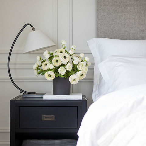 Zara Ranunculus Arrangement (White) | Eleven Gardens